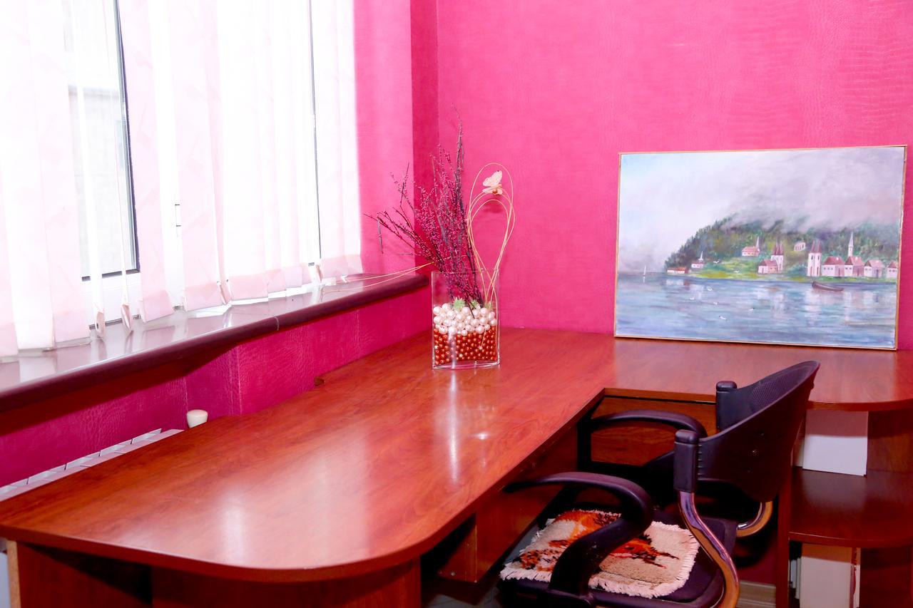 Apartment On 11 Amiryan Street Erevan Esterno foto
