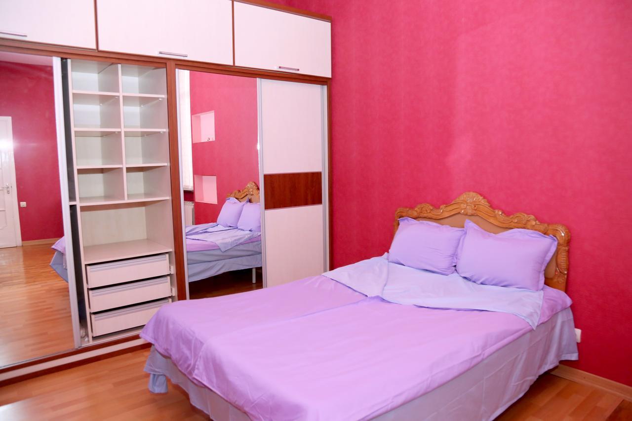Apartment On 11 Amiryan Street Erevan Esterno foto