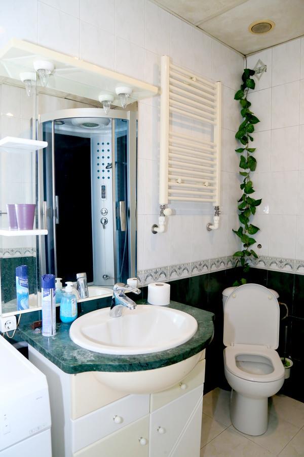 Apartment On 11 Amiryan Street Erevan Esterno foto